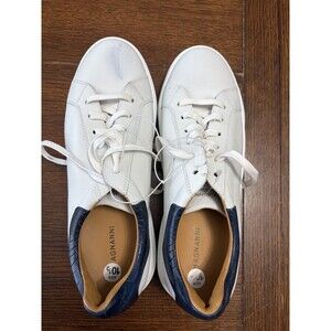 Magnanni mens castillo 2 white And Blue leather sneaker size 10.5 US NWOT